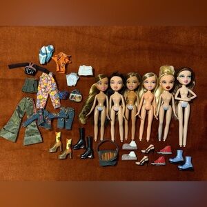 bratz dolls & accessories lot (TLC)